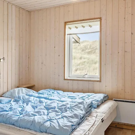 Vakantiehuis Beach Front Home In Harboore With Sauna Harboør